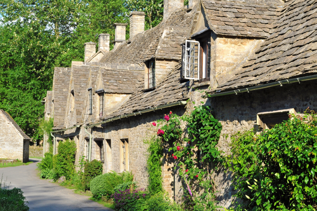 english-village-cotswolds